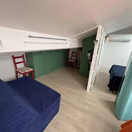 Apartment T2 Mezzanine Climatise - 250m - - Fr-1-388-236 *